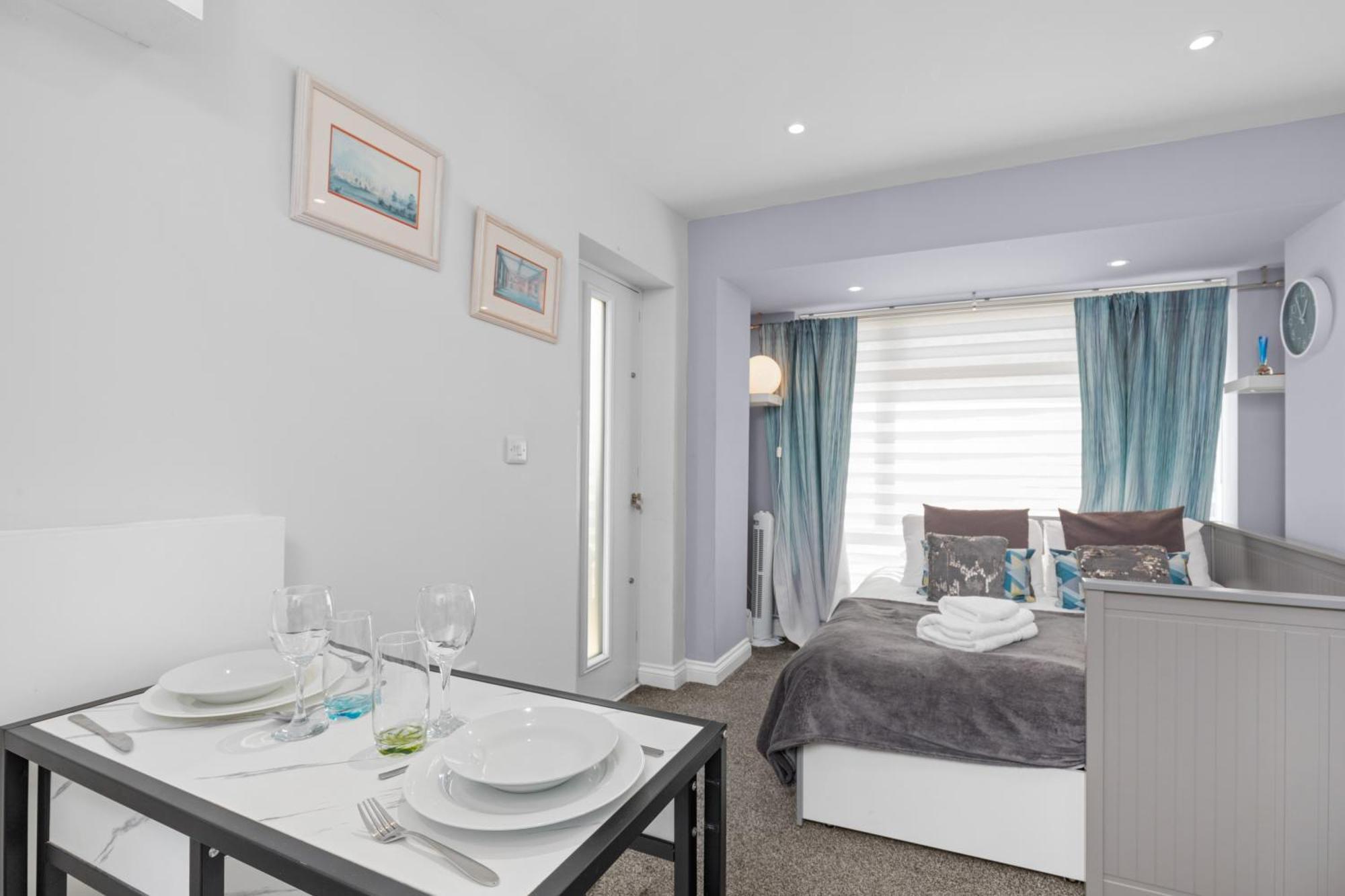 Rottingdean Boutique Studio Apartment By The Sea Brighton Bagian luar foto